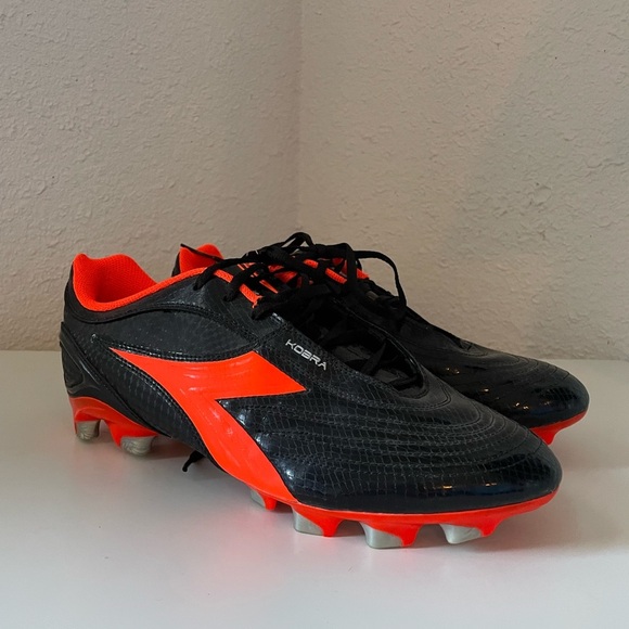 DIADORA Kobra men’s soccer cleats - Picture 1 of 10